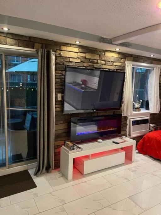 Brooklyn Luxury Spring Retreat With Private Outdoor Space New York Luaran gambar