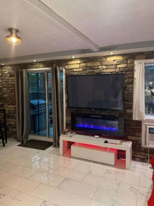 Brooklyn Luxury Spring Retreat With Private Outdoor Space New York Luaran gambar